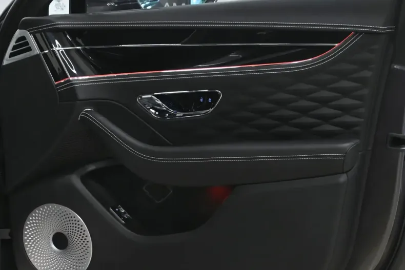 Bentley Flying Spur din 2022 cu 47.313 km - oferta BEN146669 - foto 6