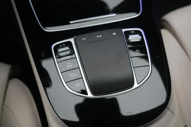 Mercedes-Benz E 300 din 2022 cu 68.000 km - oferta MER146672 - foto 12