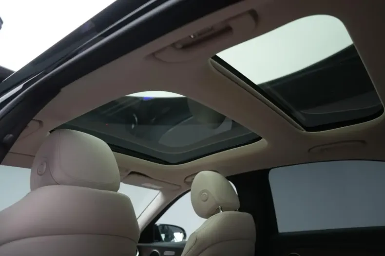 Mercedes-Benz E 300 din 2022 cu 68.000 km - oferta MER146672 - foto 16