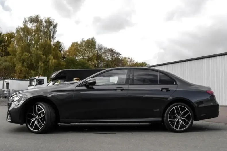 Mercedes-Benz E 300 din 2022 cu 78.014 km - oferta MER146673 - foto 2