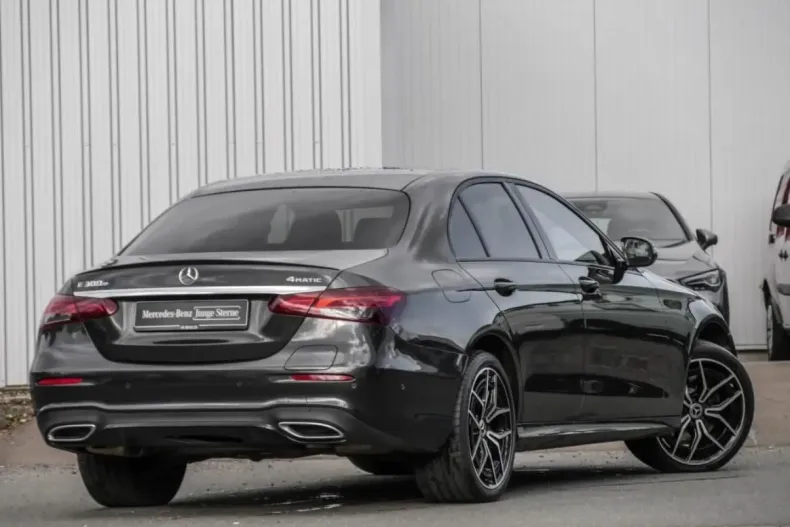 Mercedes-Benz E 300 din 2022 cu 78.014 km - oferta MER146673 - foto 3