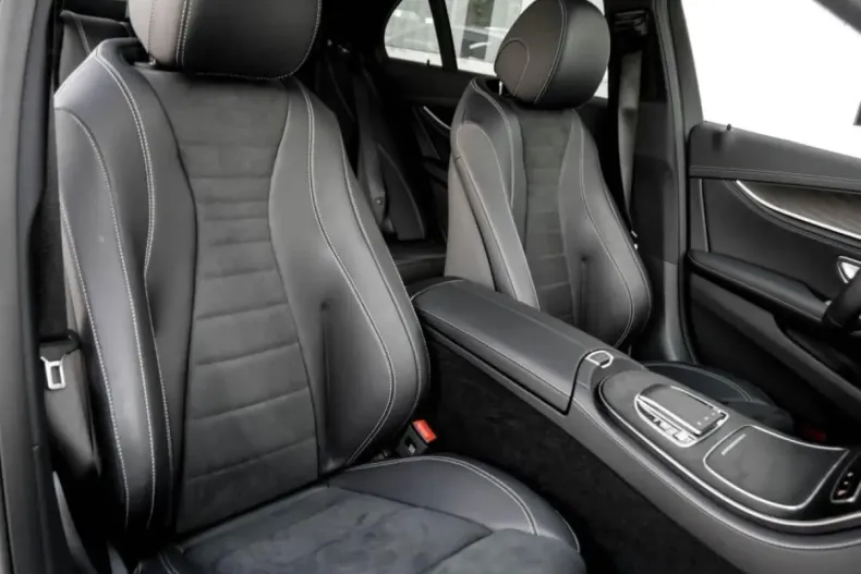 Mercedes-Benz E 300 din 2022 cu 78.014 km - oferta MER146673 - foto 6