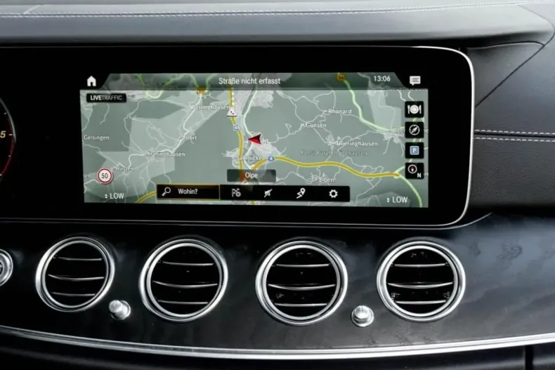 Mercedes-Benz E 300 din 2022 cu 78.014 km - oferta MER146673 - foto 7