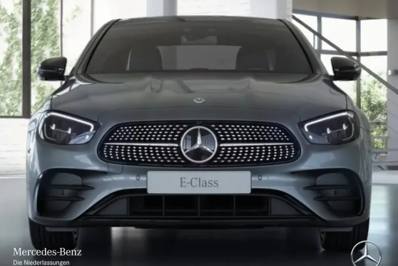 Mercedes-Benz E 300 din 2022 cu 72.897 km - oferta MER146675 - foto 6