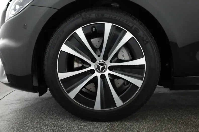 Mercedes-Benz E 200 din 2023 cu 35.990 km - oferta MER146677 - foto 18