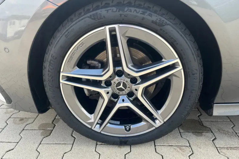 Mercedes-Benz CLA 180 din 2024 cu 18.786 km - oferta MER146679 - foto 6