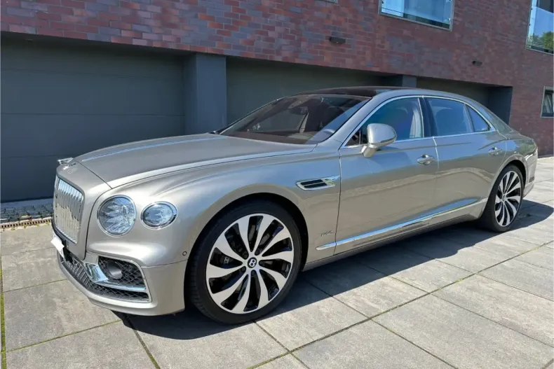 Bentley Flying Spur din 2021 cu 39.000 km - oferta BEN146680 - foto 1