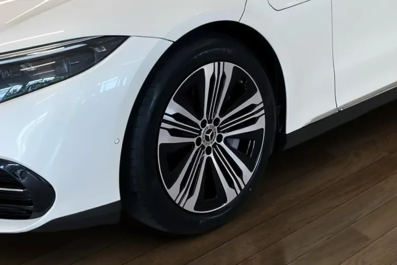 Mercedes-Benz EQS din 2023 cu 50.603 km - oferta MER146685 - foto 20