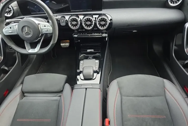 Mercedes-Benz CLA 250 din 2022 cu 50.000 km - oferta MER146692 - foto 21