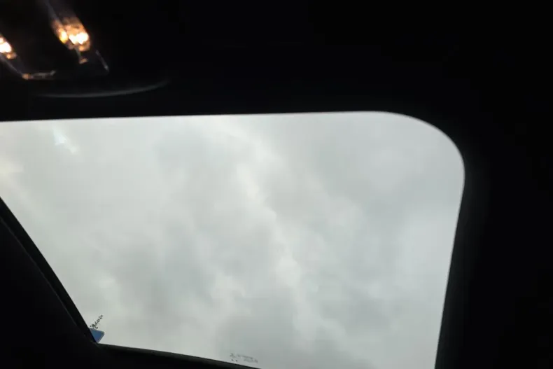 Mercedes-Benz CLA 250 din 2022 cu 50.000 km - oferta MER146692 - foto 24