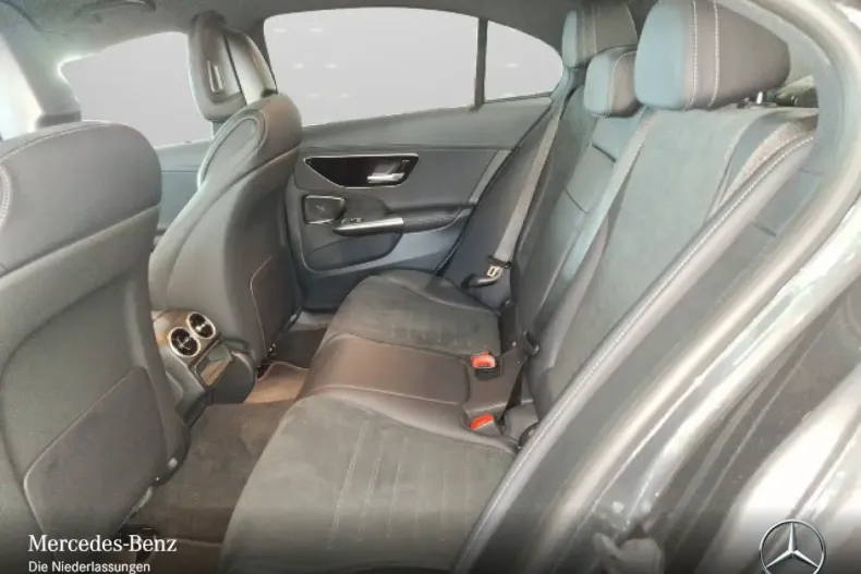 Mercedes-Benz C 300 din 2022 cu 55.788 km - oferta MER146696 - foto 14