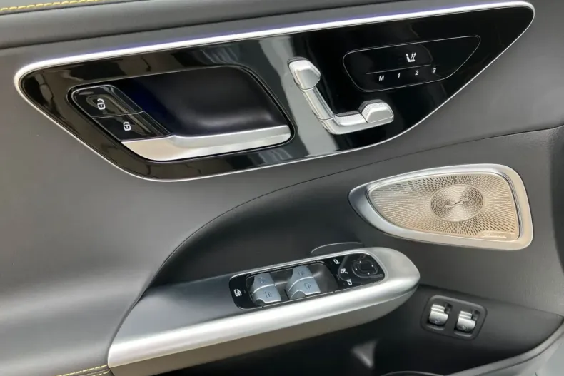 Mercedes-Benz C 63 AMG din 2024 cu 6.000 km - oferta MER146697 - foto 5