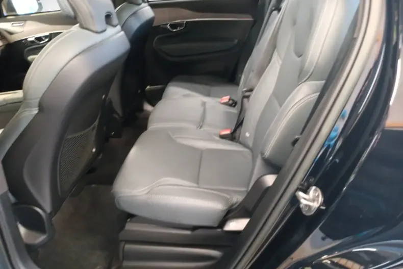 Volvo XC90 din 2024 cu 5.900 km - oferta VOL146706 - foto 9