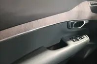 Volvo XC90 din 2024 cu 5.900 km - oferta VOL146706 - foto 13