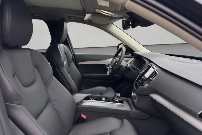 Volvo XC90 din 2024 cu 28.461 km - oferta VOL146707 - foto 12