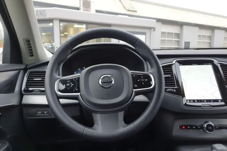 Volvo XC90 din 2023 cu 30.526 km - oferta VOL146709 - foto 11