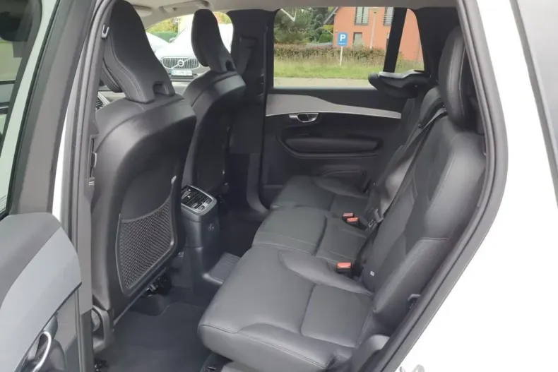 Volvo XC90 din 2023 cu 30.526 km - oferta VOL146709 - foto 14