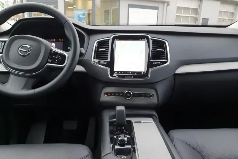 Volvo XC90 din 2023 cu 30.526 km - oferta VOL146709 - foto 15