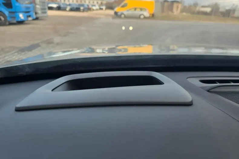 Volvo XC90 din 2025 cu 30.000 km - oferta VOL146710 - foto 17