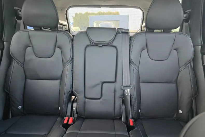 Volvo XC90 din 2025 cu 30.000 km - oferta VOL146710 - foto 19