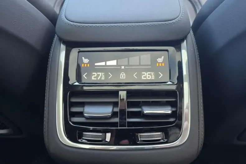 Volvo XC90 din 2025 cu 30.000 km - oferta VOL146710 - foto 20