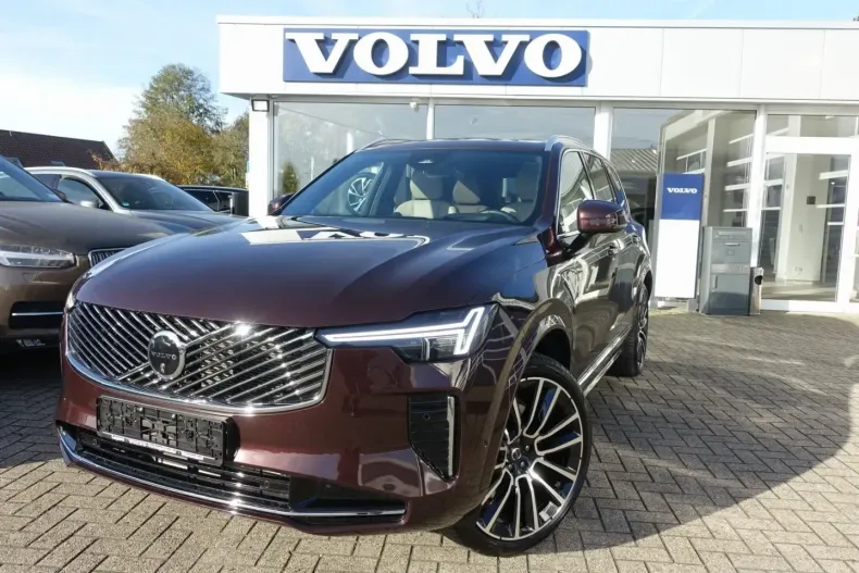 Volvo XC90 din 2024 cu 15.200 km - oferta VOL146711 - foto 1