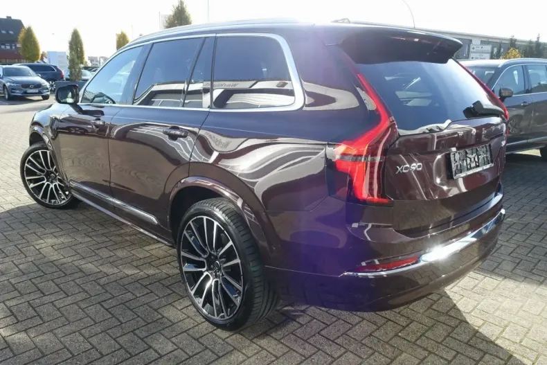 Volvo XC90 din 2024 cu 15.200 km - oferta VOL146711 - foto 4