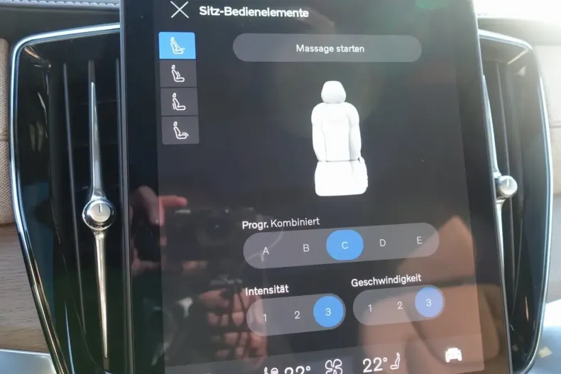 Volvo XC90 din 2024 cu 15.200 km - oferta VOL146711 - foto 27