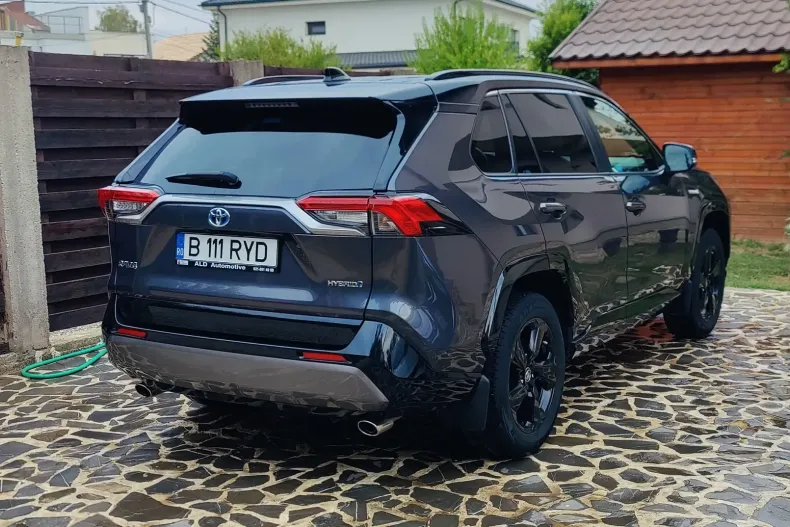 Toyota RAV4 din 2021 cu 63.000 km - oferta TOY146713 - foto 4