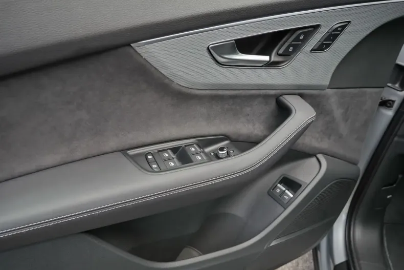 Audi Q7 din 2024 cu 25.700 km - oferta AUD146723 - foto 19