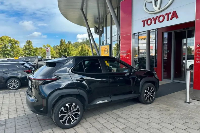 Toyota Yaris Cross din 2024 cu 9.500 km - oferta TOY146729 - foto 6