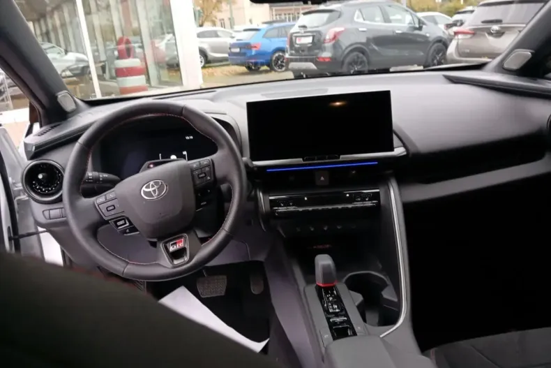 Toyota C-HR din 2024 cu 13.296 km - oferta TOY146732 - foto 8