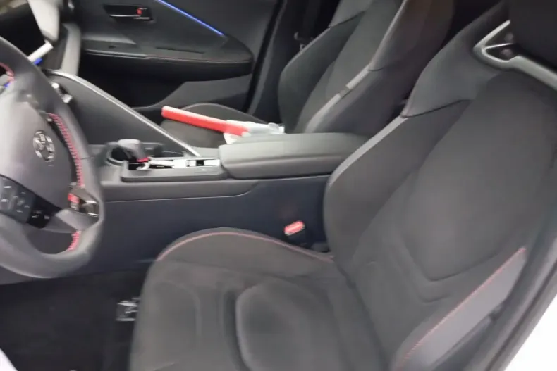 Toyota C-HR din 2024 cu 13.296 km - oferta TOY146732 - foto 11