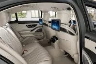 Mercedes-Benz S 63 AMG din 2023 cu 3.720 km - oferta MER146735 - foto 10