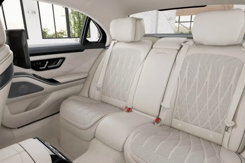 Mercedes-Benz S 63 AMG din 2023 cu 3.720 km - oferta MER146735 - foto 11