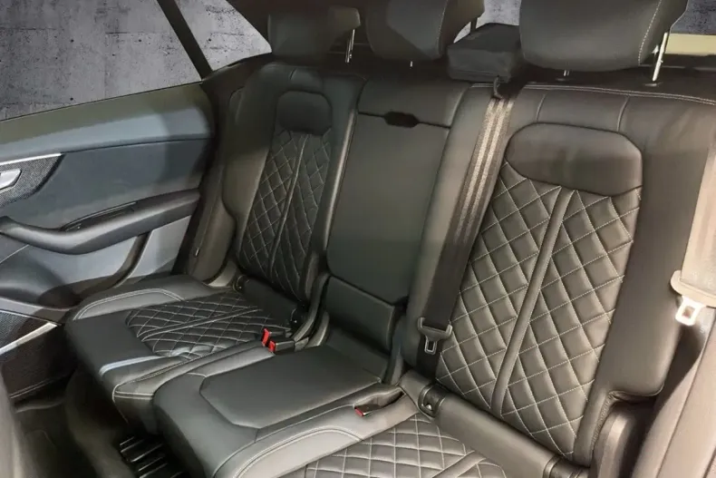 Audi SQ8 din 2022 cu 72.450 km - oferta AUD146740 - foto 7