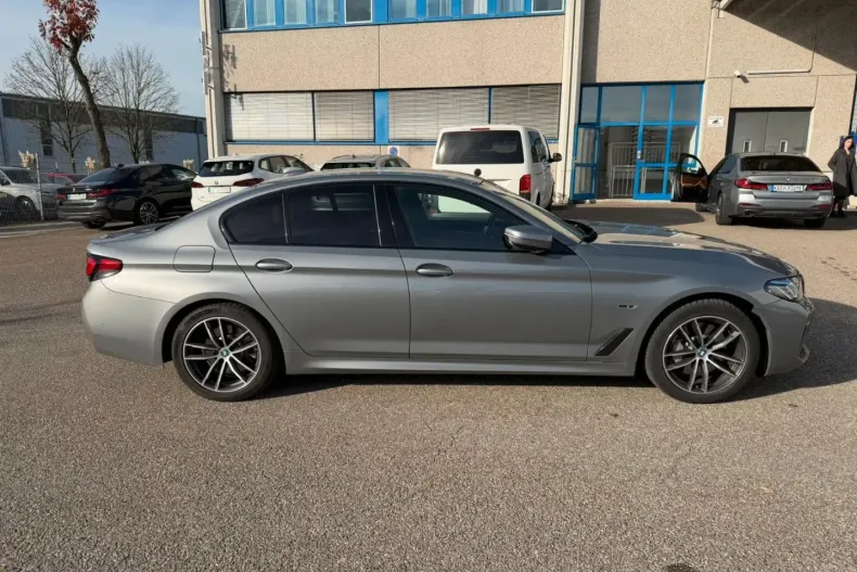 BMW 530 din 2022 cu 70.000 km - oferta BMW146743 - foto 5