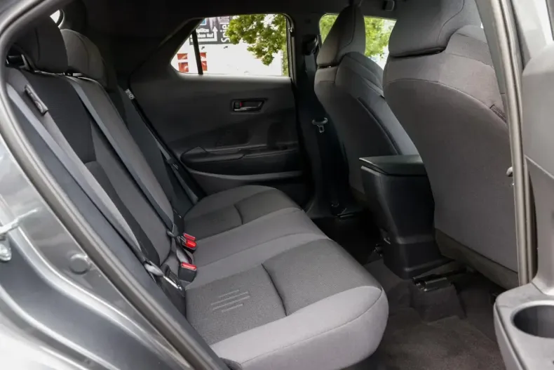 Toyota C-HR din 2024 cu 25.897 km - oferta TOY146748 - foto 8