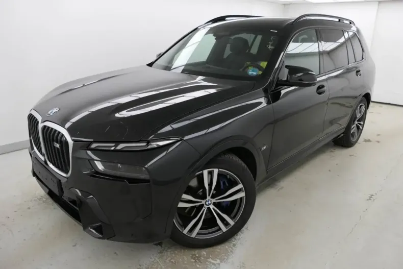 BMW X7 M60 din 2025 cu 24.750 km - oferta BMW146756 - foto 1