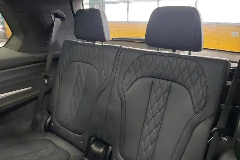 BMW X7 M60 din 2025 cu 24.750 km - oferta BMW146756 - foto 6