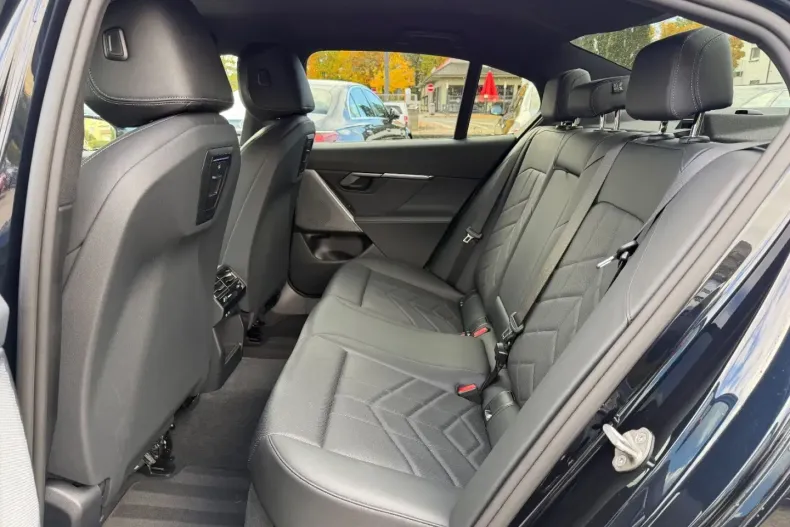 BMW 520 din 2024 cu 34.800 km - oferta BMW146761 - foto 17