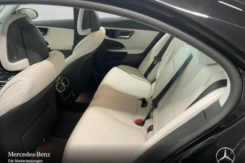 Mercedes-Benz C 180 din 2024 cu 12.964 km - oferta MER146768 - foto 5