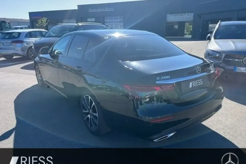 Mercedes-Benz E 200 din 2023 cu 30.590 km - oferta MER146770 - foto 5