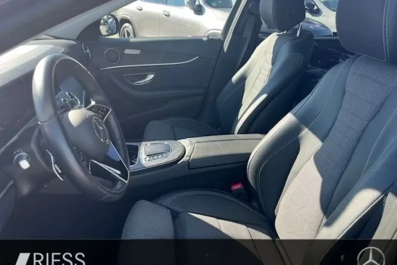 Mercedes-Benz E 200 din 2023 cu 30.590 km - oferta MER146770 - foto 9