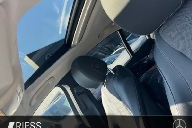 Mercedes-Benz E 200 din 2023 cu 30.590 km - oferta MER146770 - foto 10