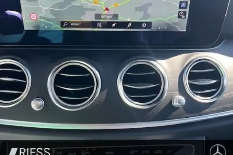 Mercedes-Benz E 200 din 2023 cu 30.590 km - oferta MER146770 - foto 14