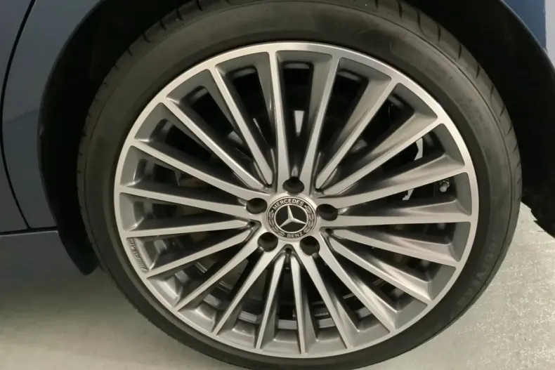 Mercedes-Benz C 300 din 2024 cu 36.060 km - oferta MER146771 - foto 3