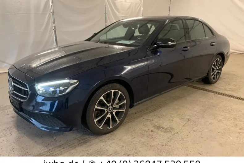 Mercedes-Benz E 300 din 2021 cu 70.000 km - oferta MER146772 - foto 1