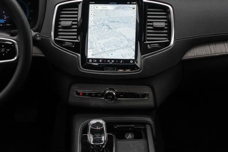 Volvo XC90 din 2023 cu 48.786 km - oferta VOL146774 - foto 9