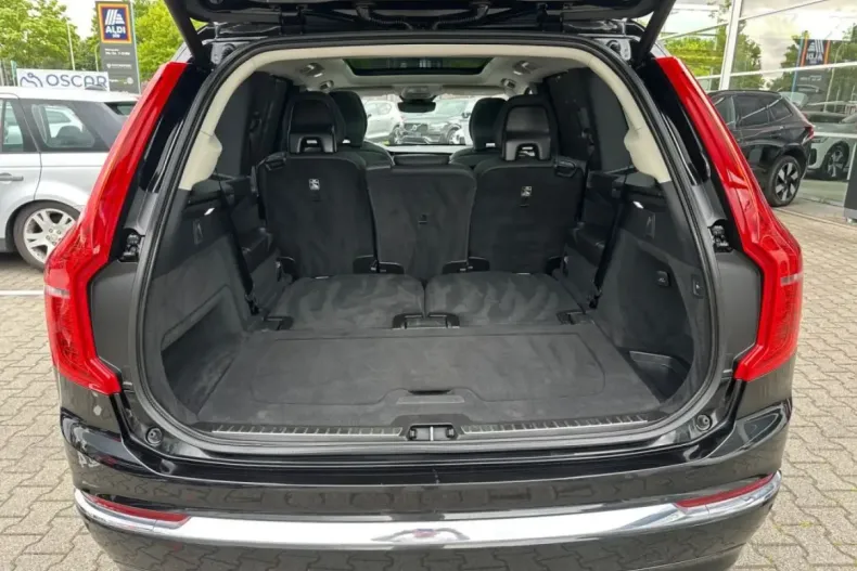 Volvo XC90 din 2023 cu 26.906 km - oferta VOL146775 - foto 13